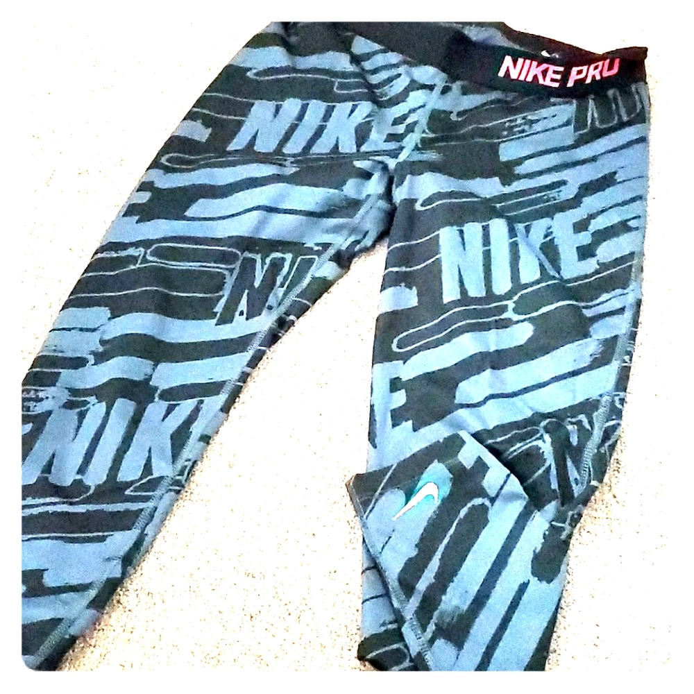 Nike womens leggings